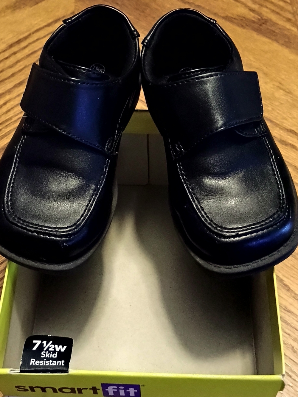 Smart Fit Boys Black Velcro Dress Shoes